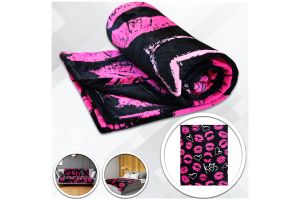 Kiss Kiss (Pink) Soft Plush 50x60in Blanket